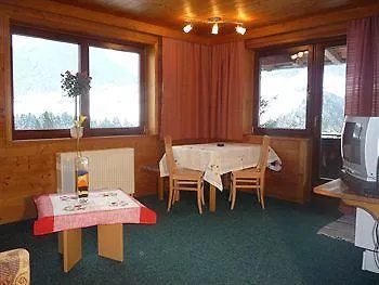 Gruenfelder Hotel *