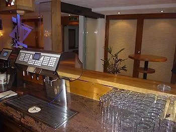 Gruenfelder Hotel