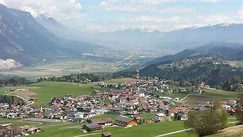 Gruenfelder Hotel *