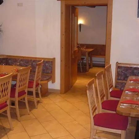 Gruenfelder Hotel